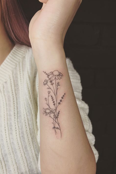 Wrist Bouquet Tattoo, Bouquet Wrist Tattoo, Flower Tattoo On Bicep, Little Dainty Tattoos, Wildflower Wrist Tattoo, Chamomile Tattoo, Wildflower Bouquet Tattoo, Small Floral Tattoo, Tattoo Lavender