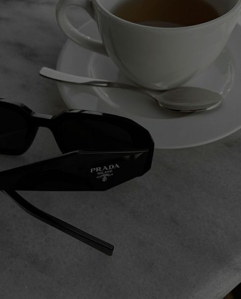 L Aesthetic, Prada Aesthetic, Sunglasses Aesthetic, Workout Pics, Dark Sunglasses, Classy Aesthetic, Aesthetic Coffee, Prada Sunglasses, Coffee Date