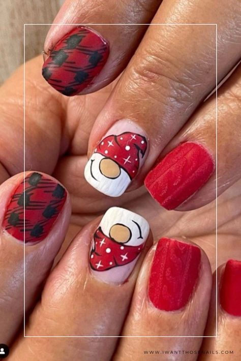 Christmas Gnome Gel Nails, Christmas Gnome Nails 2023, Gnome Holiday Nails, Nail Art For January, Gnomes Nails Design, Christmas Nails With Gnomes, Gnome Nails Christmas, Knomes Nails, Gnomes Nails