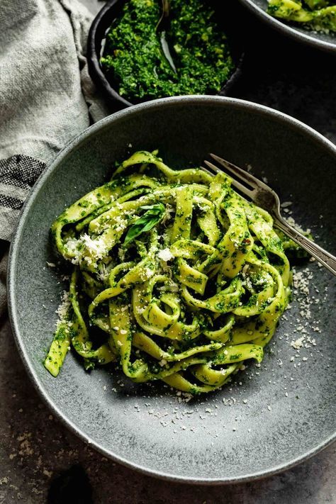 Authentic Italian Pesto Recipe, Pesto Photography, Pasta Basil, Pesto Dishes, Kale Pesto Pasta, Kale Pesto Recipe, Italian Seasonings, Green Pasta, Arugula Pesto