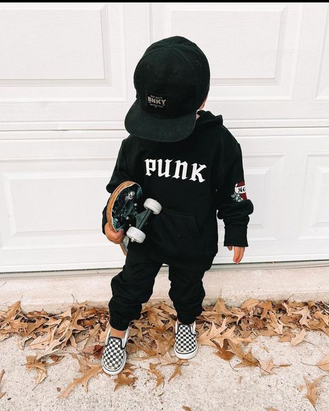 Toddler Rockstar Outfit, Hipster Baby Boy Outfits, Hipster Baby Boy, Punk Hoodie, Hippie Kids, Toy Story Baby, Boho Baby Clothes, Skater Outfits, Goth Baby