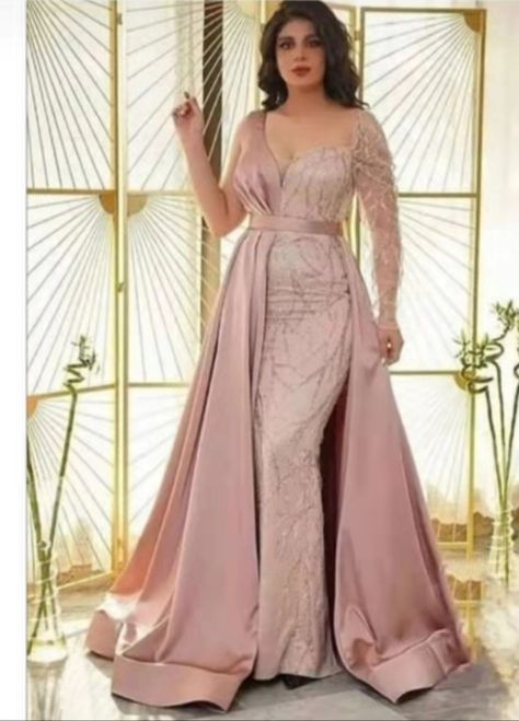 2023 Maxi Dress, Maxi Dress Ideas, 2024 Wedding Dresses, Indian Wedding Gowns, Maxi Dress Designs, Soiree Dress, Bridesmaid Dressing Gowns, Women Dresses Classy, Elegant Dresses Classy