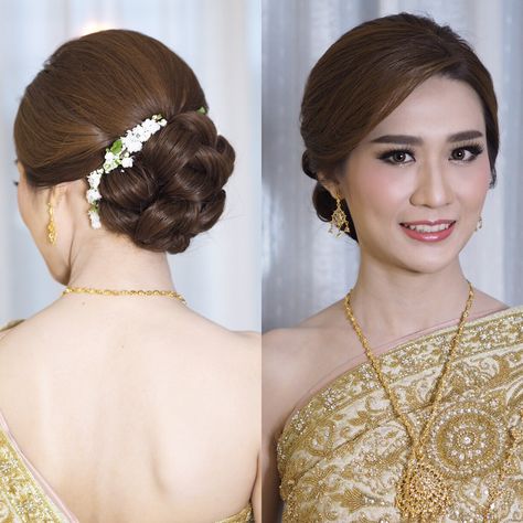 Thai Hairstyle, Western Hair Styles, Hair Stylea, Sanggul Modern, Western Hair, Bridal Hairstyle Indian Wedding, Saree Hairstyles, Simple Wedding Hairstyles, Mom Hairstyles