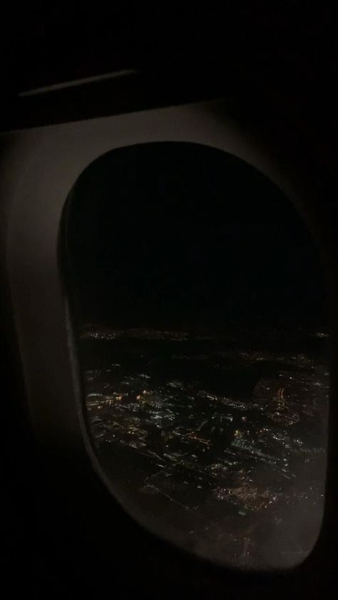 Airplane Window View, Red Aesthetic Grunge, Neon Girl, Naruto Wallpaper Iphone, Airport Aesthetic, Storm Photography, Airplane Window, Travel Pictures Poses, Cover Photo Quotes