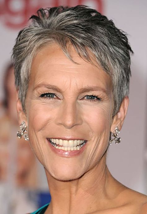 Celebrity Short Hair, Very Short Haircuts, Lee Curtis, Grey Hair Styles For Women, Modern Haircuts, Short Grey Hair, Mom Hairstyles, Jamie Lee, Best Short Haircuts