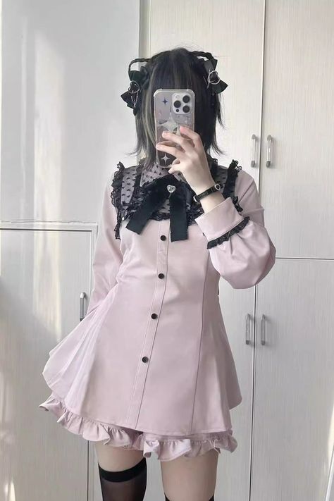 Fabric: Polyester Color: Grey/Pink, Blue/Green Sleeve Length: Long Sleeves Feature: Print, Bowknot, Lace Style: Sweet, Jirai Kei Include: Dress*1 (Any of the accessory is not included.) Size (IN) Bust Waist Sleeve Length Dress Length Shoulder Width Shorts Length Hip S 37.01 22.44-32.28 23.62 26.38 14.17 13.19 44.09 M 39.37 24.02-33.86 24.02 27.17 14.96 13.58 45.67 L 41.73 25.59-35.43 24.41 27.95 15.75 13.98 47.24 Size (CM) Bust Waist Sleeve Length Dress Length Shoulder Width Shorts Length Hip S 94 57-82 60 67 36 33.5 112 M 100 61-86 61 69 38 34.5 116 L 106 65-90 62 71 40 35.5 120 80s Pastel Fashion, Kei Fashion Types, Girly Kei Fashion, Sweets Outfit, Subcul Jirai Kei, Jirai Kei Clothes, Jirai Kei Outfit Ideas, Shinjuku Fashion, Jirai Kei Outfits