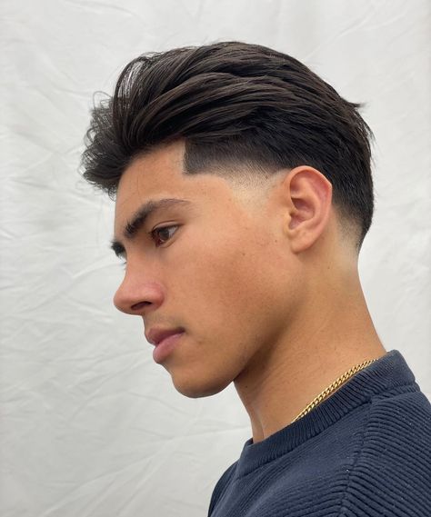 Modern Undercut Slicked Back Hair Low Fade Long Hair, Short Slicked Back Hair, Mens Slicked Back Hairstyles, Faded Haircut, Slick Back Haircut, Haircut Ideas Trendy, Taper Fade Short Hair, Mens Haircuts Short Hair, Taper Fade Haircut