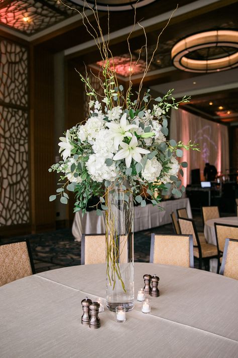 Centerpieces With Tall Vases, Tall Wedding Vases Centerpieces, Table Centerpieces Wedding Flowers, Large Vase Centerpieces Wedding, Flowers In Tall Vase, Artificial Centerpieces Wedding, Tall Vases Wedding Centerpieces, Tall Wedding Reception Centerpieces, Tall Flower Arrangements For Table