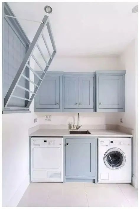 Over Tub Towel Storage, Utility Room Hanging Ideas, Solutions For Hanging Clothes In Laundry Room, Hanging Dryer Rack, Laundry And Boot Room Ideas, Deep Freezer Laundry Room, Colorful Utility Room, Laundry Room Clothes Drying Ideas, Utility Boot Room Ideas Layout