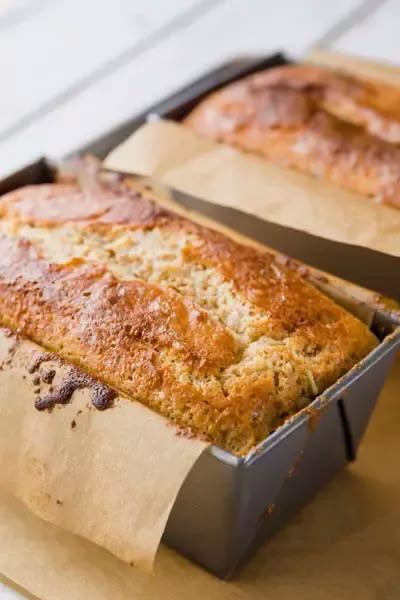 My Favorite Keto Banana Bread Recipe - only 2 g net carbs Keto Walnut Bread Recipes, Best Keto Banana Bread Recipe, Bariatric Banana Bread, Easy Low Carb Banana Bread, Carbquik Banana Bread, Banana Bread Keto Recipe, Keto Banana Cake Recipes, Sugar Free Mom Cottage Cheese Bread, Banana Recipes Keto