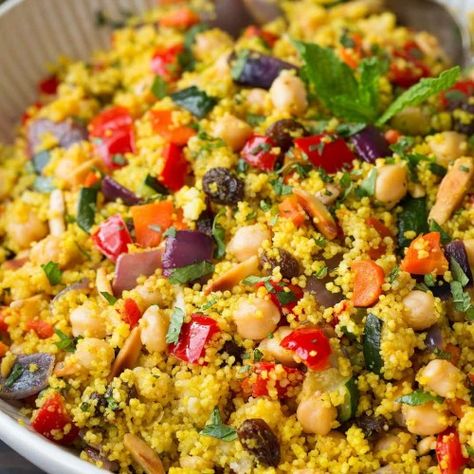 Indian Casserole, Couscous With Roasted Vegetables, Vegetable Couscous, Moroccan Couscous, Couscous Recipes, Couscous Salad, Fun Salads, Vegetarian Recipe, Moroccan Food