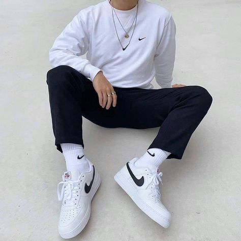 Sneakers & Streetwear | What's the perfect Outfit? ✨ 1, 2, 3, 4, 5, 6 or 7? 💭 Follow us, @stonedfits, for more! 👻 ⇁ Credits: @takumaru_87 | Instagram Air Force 1 Outfit Men, Nike Air Force 1 Outfit, Streetwear Inspiration, Sneaker Outfits, Sneaker Trend, Trendy Boy Outfits, Stylish Men Casual, Streetwear Mode, Mens Trendy Outfits