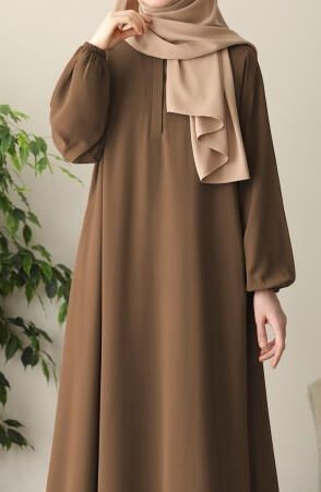 Simple Abaya Designs Casual, Simple Burkha Designs, Simple Abaya Designs, Simple Abaya, Hijab Style Tutorial, Modest Fashion Hijab, Hijab Style Casual, Modest Dresses Casual, Muslim Fashion Hijab