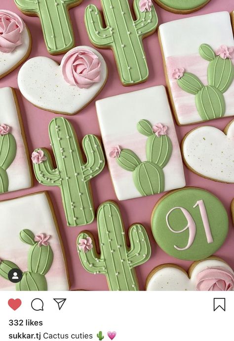 Cactus Candy Recipe, Summer Sugar Cookies, Cactus Party Decor, Cookie Recipes Decorating, Custom Sugar Cookies, Succulent Cake, Sugar Cookie Cakes, Pretty Invitations, Horse Cookies