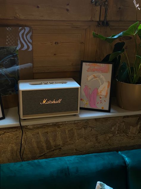 Marshall Box, Box Aesthetic, Marshall Speaker, Bedroom Inspo, New Room, Box Fan, Room Ideas, Coffee Shop, Home Appliances