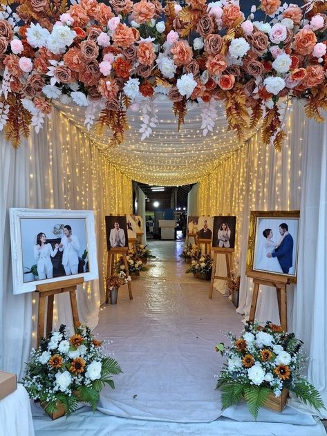 Marriage Backdrop Decoration, Wedding Photo Entrance, Reception Entrance Decor, Wedding Entrance Decoration, Dekor Pelaminan, Dekorasi Wedding, Wedding Reception Entrance, Reception Entrance, Wedding Entrance Decor