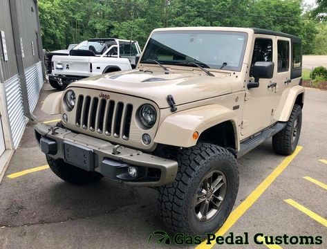 Follow me for more(⁠ ⁠ꈍ⁠ᴗ⁠ꈍ⁠) Black Jeep Wrangler Tan Interior, Jeep Add Ons, Cream Jeep Wrangler, Jeep Wrangler Beige, Tan Jeep Wrangler, Brown Jeep, Tan Jeep, Offroad Accessories, Lifted Jeep Wrangler