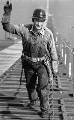 Construction Worker for the Golden Gate Bridge, 1935, / www.bontool.com Iron Workers, Donate Blood, Steel Worker, Hard Working Man, Safety Net, Short Essay, The Golden Gate Bridge, Safety Training, Blood Donation