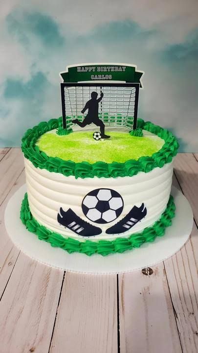 Football Cake Design, Football Cake Toppers, Football Birthday Cake, 12th Birthday Cake, Happy Birthday Wishes Photos, Football Cake, Soccer Birthday, Cr7 Ronaldo, Football Birthday