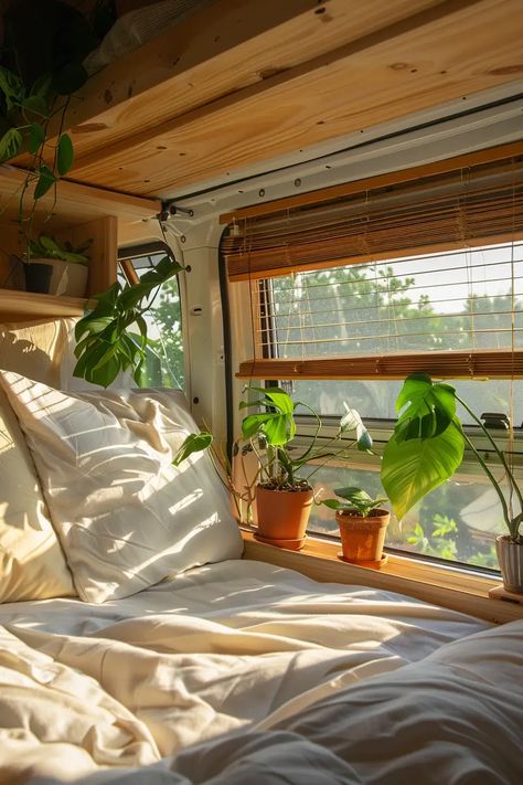 Van Astethic, Caravan Life Aesthetic, Cottagecore Van, Camper Aesthetic, Caravan Inside, Van Interior Ideas, Boho Van, Van Life Aesthetic, Caravan Life