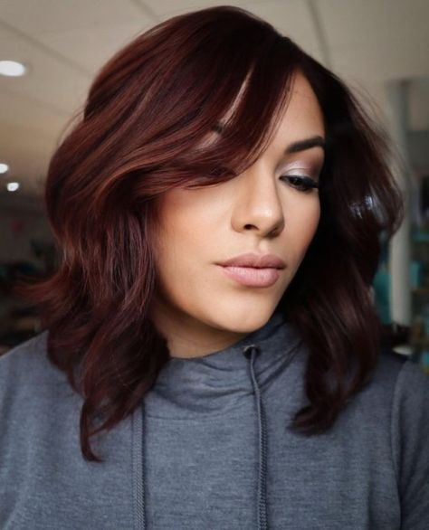 Dark Warm Burgundy Hair Color Dark Maroon Hair, Burgundy Hair Colors, Burgundy Hair With Highlights, Deep Burgundy Hair, Red Burgundy Hair Color, Brown Lob, Burgundy Red Hair, Dark Burgundy Hair, Burgundy Hair Dye