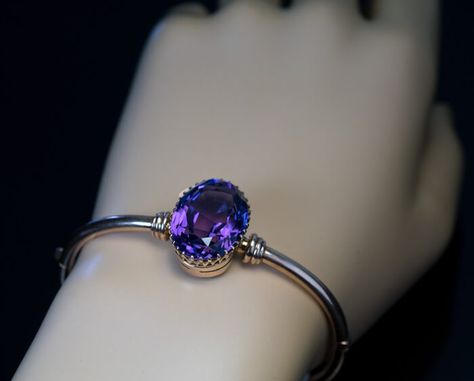 Antique Amethyst Jewelry Gift, Victorian 14k Gold Purple Jewelry, Vintage 14k Gold Purple Jewelry, Antique Amethyst Jewelry With Intricate Design, Luxury Vintage Amethyst Jewelry, Magical Bracelet, Amethyst Jewelry Ring, 14k Gold Bangle Bracelet, Dark Purple Color