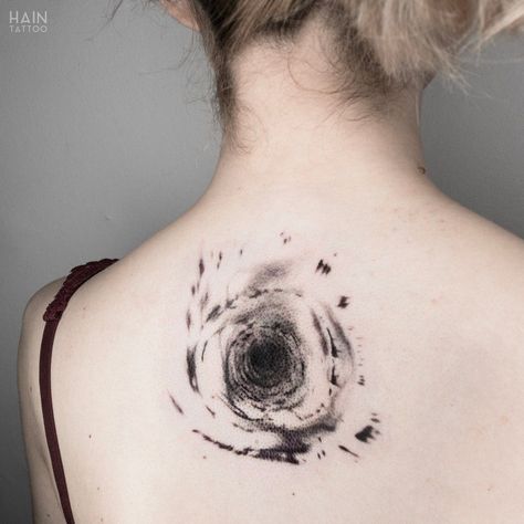 Void Tattoo, Cool Space Tattoos, Space Tattoo Ideas, Black Hole Tattoo, Spaceship Tattoo, Eclipse Tattoo, Sternum Tattoo Design, Liberty Tattoo, Dark Void