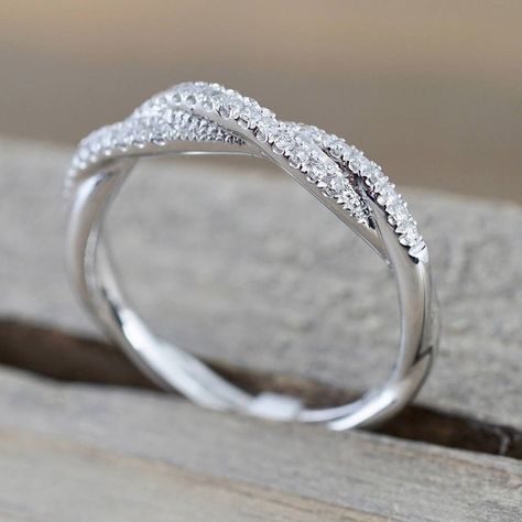 خواتم خطوبة, قلادات متدلية, Ring Rosegold, Silver Ring Designs, Braided Ring, Versatile Jewelry, Twist Ring, Fashion Ring, White Gold Ring