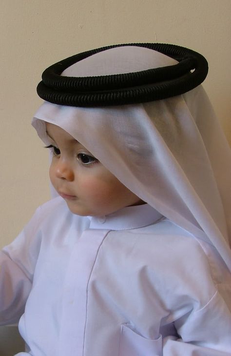 Cute Muslim Child Kids Background, Kids Around The World, Muslim Kids, Foto Baby, 인물 사진, Children Photography, Baby Pictures, Baby Love