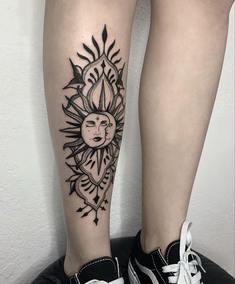 Tattoos Calf, Tattoo Perna, Luna Tattoo, Shin Tattoo, P Tattoo, Crazy Tattoos, Sun Tattoos, Weird Tattoos, Tattoo Feminina