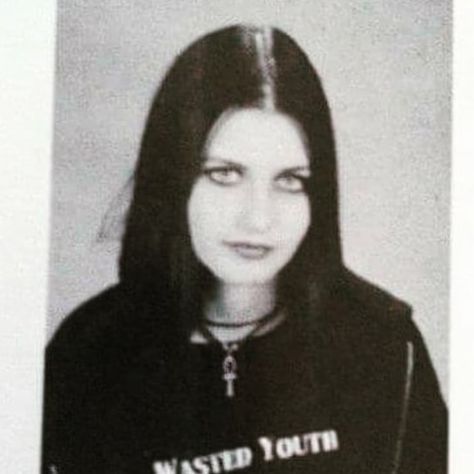 Goth Yearbook Photo, 2000s Mall Goth, Punk Subculture, 90s Goth, Pale Face, Casual Goth, Black Hair Dye, Yearbook Photos, Mall Goth