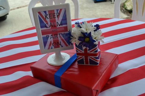 {British Royal 1st Birthday Bash} | CatchMyParty.com Themed Dinner Party Ideas, London Theme Parties, Queens Birthday Party, British Themed Parties, British Tea Party, Themed Dinner Party, Royal Birthday Party, England Party, Uk Parties