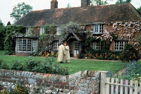 Ottoline Morrell, Howards End, Period Films, Howard End, Country Cottages, Henley On Thames, Manor Houses, English Country House, English House