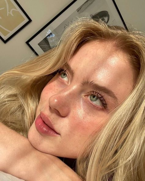 Green Eyes Blonde Hair, Blonde Green Eyes, Blonde Hair Green Eyes, Girl With Green Eyes, Blonde Hair Girl, Natural Blondes, Blonde Women, Perfect Skin, Green Hair