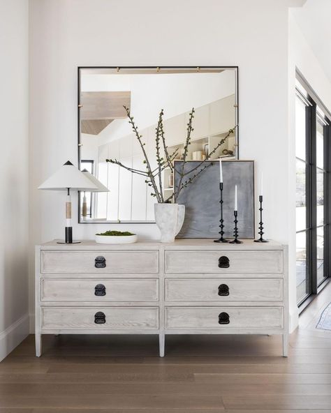 Studio McGee on Instagram: “We love incorporating @mcgeeandco pieces into our projects whenever they feel fitting, and this vignette of the Lazlo Dresser at our…” Mcgee Entryway, Crestview House, Mountainside Retreat, Traditional Entryway, The Mcgee Home, Mcgee Home, Modern Entry, Entryway Inspiration, Oval Table Dining