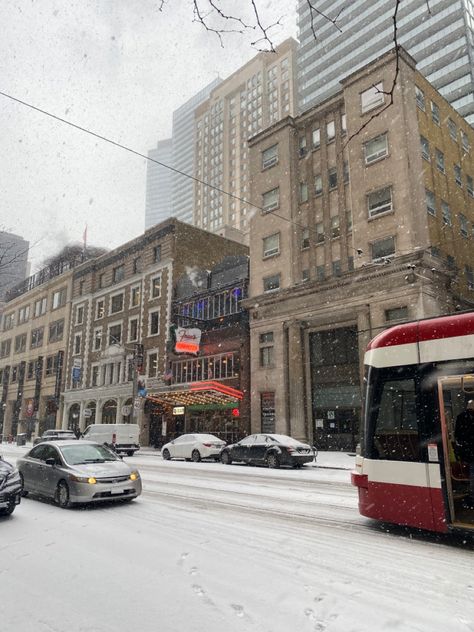 Living In Toronto Aesthetic, Toronto Aesthetic Winter, Toronto Winter Aesthetic, Toronto Canada Winter, Wlw Christmas, Winter In Toronto, Winter Toronto, Toronto Aesthetic, Toronto Trip