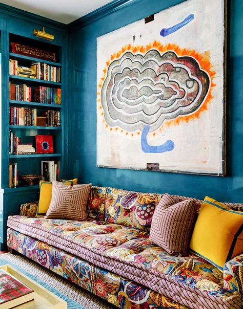 Lacquered Walls, House Of Turquoise, Modern Upholstery, Deco Boheme, Loft Design, Sofa Upholstery, Furniture Upholstery, A Living Room, Blue Decor