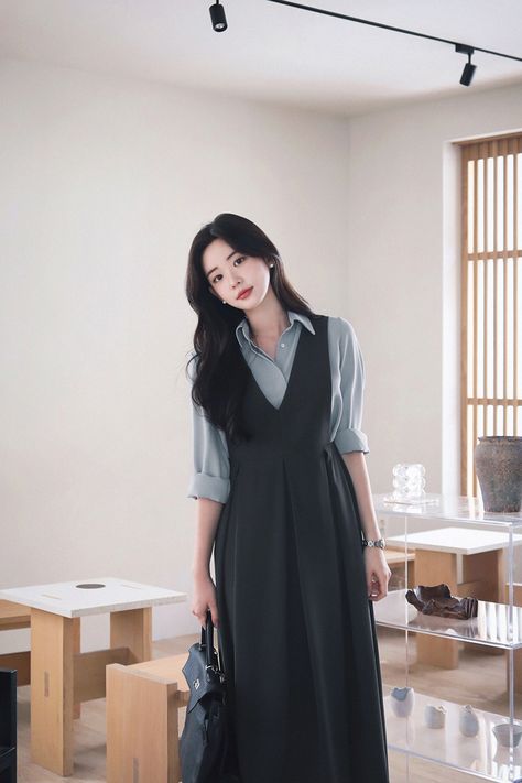 Modern Korean Fashion, Outfits Japan, Aesthetic Korean Fashion, Nerdy Chic, Jp Fashion, Korean Market, Streetwear Japanese, Japanese Minimalist, Outfits Simple