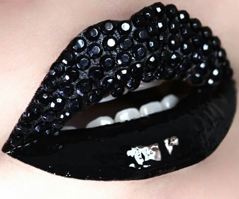 Black rhinestone lips #makeup Rhinestone Lips, Rhinestone Outfit, Braid Trends, Rhinestone Makeup, Crystal Lips, Latest Hair Color, Evening Makeup, Black Lips, Lip Art