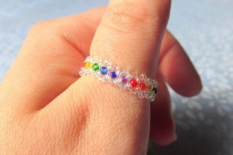 Aesthetics Beach, Beaded Rainbow, Easy Crafts For Teens, Pride Jewelry, Rainbow Ring, Pride Jewellery, Friendship Ring, Rainbow Rings, Beaded Ring