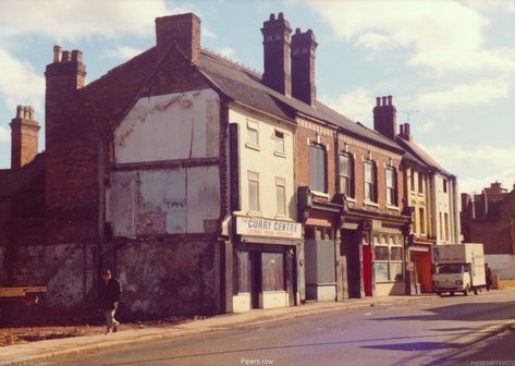 British 90s, 80s England Aesthetic, 90s Britain Aesthetic, 80s Britain Aesthetic, 80s Britain, Uk Underground Aesthetic, British Streets Aesthetic, 90s Uk, Scotland Aesthetic