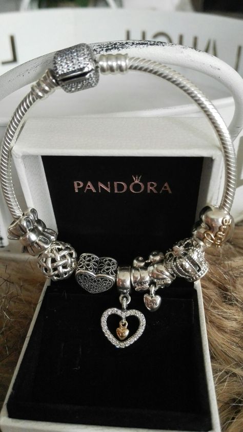 My love,my pandora. Silver Pandora Bracelet, Pandora Bracelet Charms Ideas, Pandora Accessories, Pandora Bracelet Designs, Pandora Bangle, Pandora Bracelet Silver, Pandora Jewelry Charms, Pandora Necklace, Wrist Jewelry