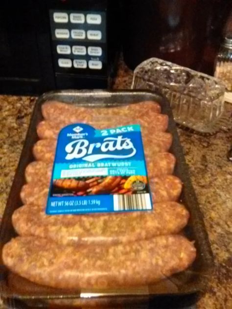 Pressure Canning Brats – Wisdom For Pennies Pressure Canning Meat, Canning Tools, Canning Meat, Home Canning Recipes, Canning Tips, Canning Food Preservation, Canned Meat, Pressure Canner, Canning Food