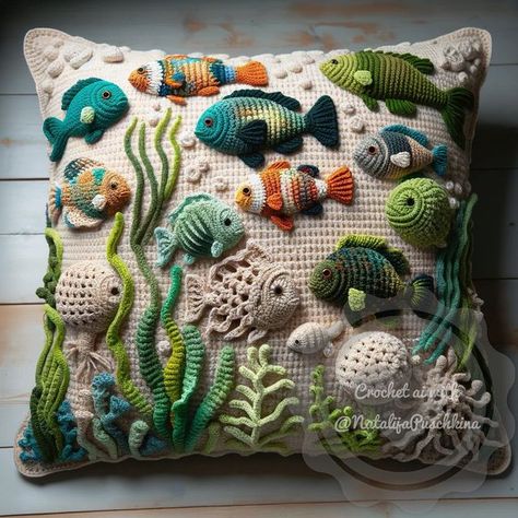 Creative Crochet Blankets, Fish Home Decor, Crochet Home Ideas, Crochet Blanket Inspiration, Creative Crochet Ideas, Crochet Art Ideas, Unique Ideas Creative, Unique Crochet Ideas, Crochet Sea Life