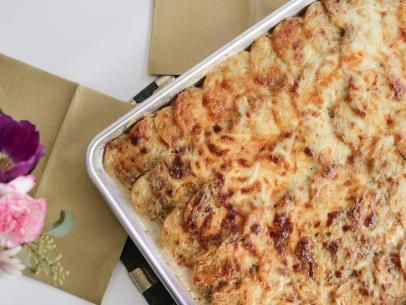 Sheet-Pan Scalloped Potatoes Recipe | Valerie Bertinelli | Food Network Food Network Valerie Bertinelli, Valerie's Home Cooking Recipes, Valerie Bertinelli Recipes, Scalloped Potatoes Recipe, Scalloped Potato Recipes, Valerie Bertinelli, Food Network Canada, Potato Sides, Potato Side Dishes