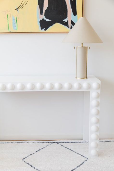 Upcycled Bubble Console Table — Smor Home Bobbin Trim, Bubble Furniture, Console Table Diy, Console Diy, Diy Console, Texas Home Decor, Diy Console Table, Living Room Wall Units, Reupholster Furniture