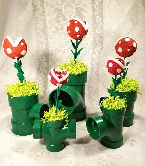 Mario Centerpieces, Mario Piranha Plant, Super Mario Brothers Party, Mario Brothers Birthday Party, Mario Kart Party, Mario Bros Birthday Party Ideas, Nintendo Party, Super Mario Bros Birthday Party, Mario E Luigi