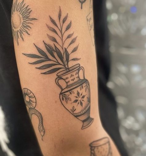 Vase With Sunflowers Tattoo, Pot With Flowers Tattoo, Fine Line Big Tattoo, Flower Vase Tattoo Simple, Greek Pot Tattoo, Small Vase Tattoo, Vase And Flower Tattoo, Plant Vase Tattoo, Plant Pot Tattoo