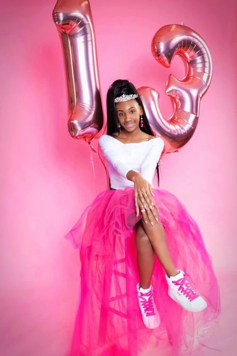 Sneakerball Outfits Women, 13 Birthday Picture Ideas, 13 Year Girl, Birthday Outfit For Teens, Sweet Sixteen Birthday Party Ideas, Happy Birthday Princess, Princess Birthday Cake, Cute Birthday Ideas, Cute Birthday Outfits