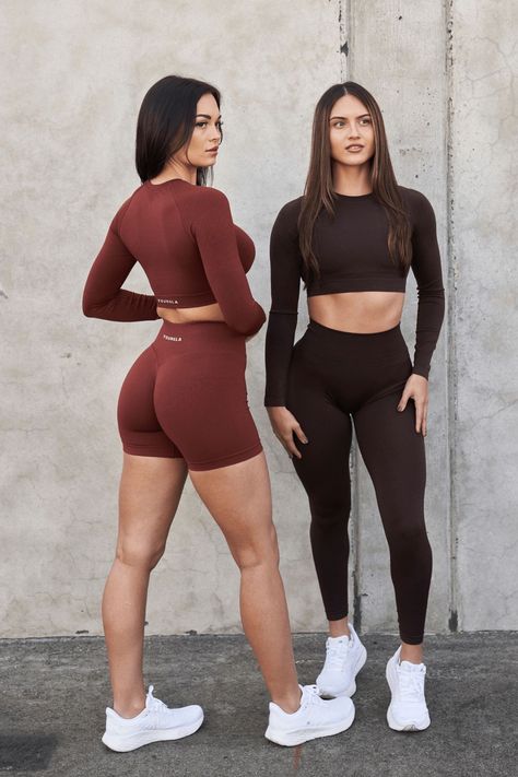 Generation Outcast Clothing, Styling Gym Clothes, Workout Outfits Women Gym, Girls Gym Outfit, Yoga Sets Outfit, Women Gym Outfits, Gym Bunny, Gymwear Outfits, Gym Apparel